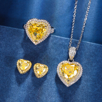 High carbon content, with the main component being the same carbon element as real diamonds. Highly simulated diamond Redion cut high-quality texture genuine color treasure ice flower cut yellow diamond copper heart set 10 * 10-6 * 6