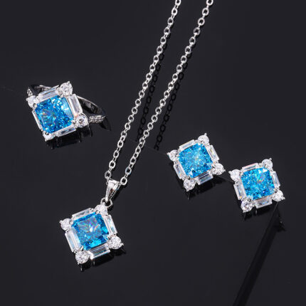 The top cutting technology of S925 Caibao is a best-selling product with high carbon content, and its main component carbon element is the same as that of real diamond. Highly simulated diamond Redion cut sea blue treasure princess square diamond set, female lead stone 8 * 8-7 * 7