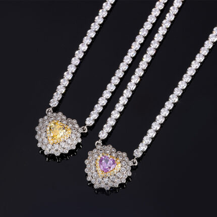 The color gemstone cutting technology is popular, with high carbon content, and the main component carbon element is the same as that of real diamonds. Highly realistic diamond Redion cut heart-shaped versatile chain necklace for women, 6 * 6