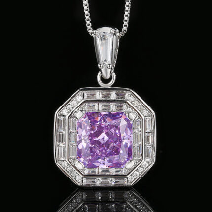 High carbon content, with the main component being the same carbon element as real diamonds. Highly simulated diamond Redion cutting high-quality texture genuine color treasure ice flower cutting purple diamond princess square set decoration main stone 10 * 10